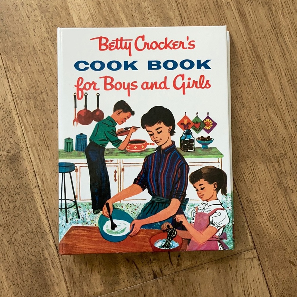 COPY - New Betty Crocker Cookbook for Boys and Gi…